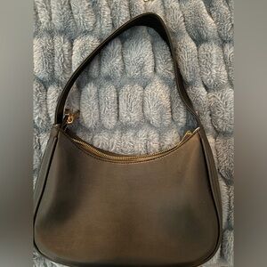 Amazon Elegant Black Shoulder Bag